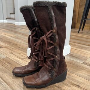 NINE WEST VINTAGE Brown leather lace up boots with fur lining | Size 9